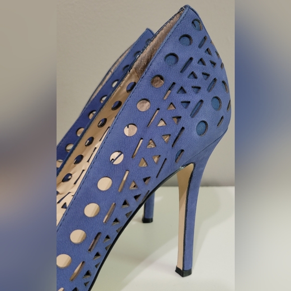 BCBGeneration Cut-Out Leather Heels - Picture 9 of 11
